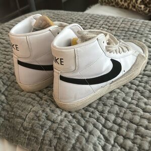 Woman Nike Blazers